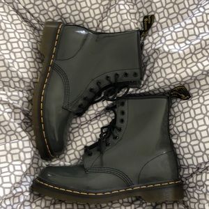 👞Patent Leather Gray Doc Martens - Like New